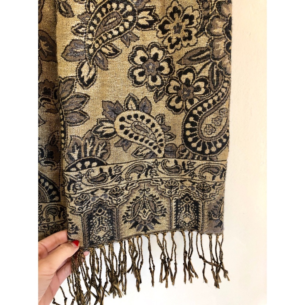 Scarf! - Picture 2 of 2